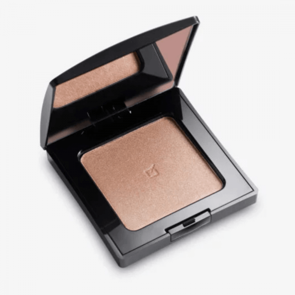 Iluminador compacto en polvo Color: Toasted Sand